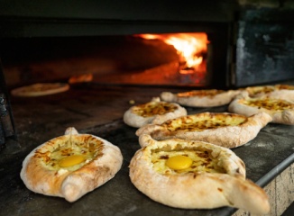 חבילות בטומי